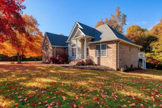 MLS# 3051135 - 358 Spring Valley Dr in Hidden View Estates in Cottontown Tennessee 37048