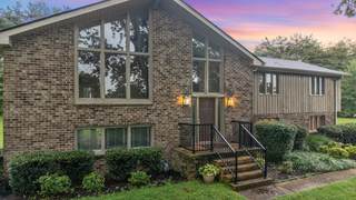 MLS# 3051216 - 1302 Twin Springs Dr in Twin Springs Sec 2 in Brentwood Tennessee 37027