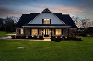 MLS# 3051243 - 124 Seclusion Ct in Estates Of Harvest Woods in Murfreesboro Tennessee 37129