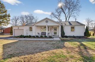 MLS# 3051414 - 305 Evergreen Dr in Fieldcrest Sec 2 in Columbia Tennessee 38401