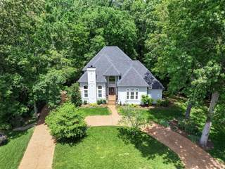 MLS# 3054599 - 132 Laural Hill Dr in The Oaks Phase 3 in Smyrna Tennessee 37167