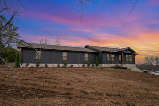 MLS# 3058696 - 527 Hunting Hills Dr in Hunting Hills 2 in Mount Juliet Tennessee 37122