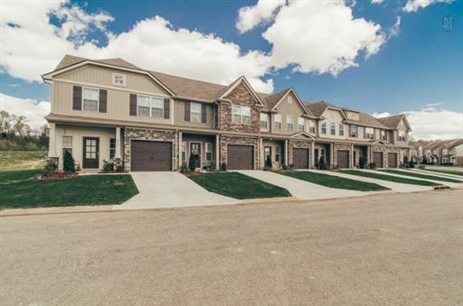 1045 Chatsworth Dr - Photo 1