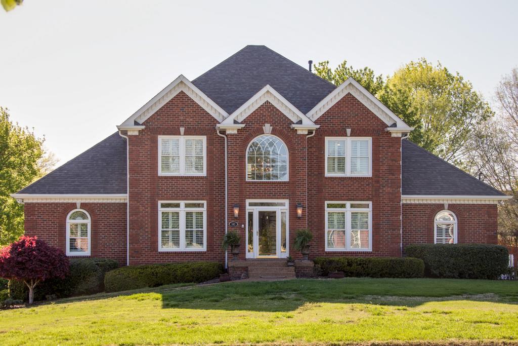 102 Pembroke Ct - Photo 1