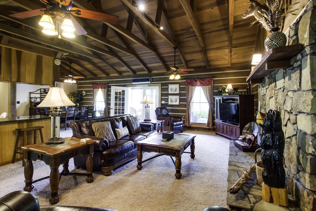 340 Hillwood Dr - Photo 1