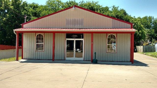 308 S Main St - Photo 1