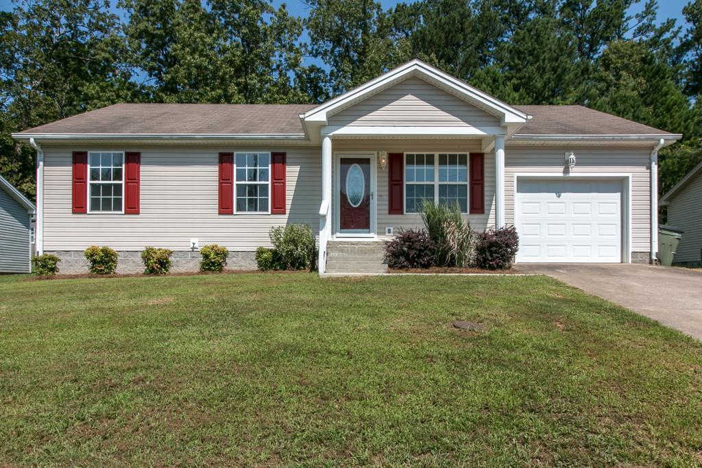 326 Pine Hill - Photo 1