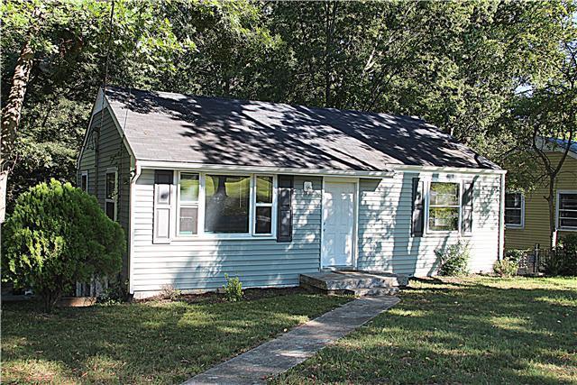 705 Braidwood Dr - Photo 1