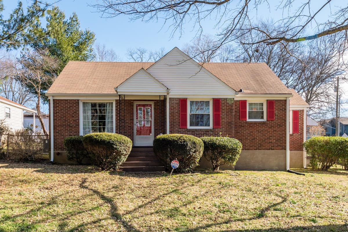 1503 Harwood Dr - Photo 1