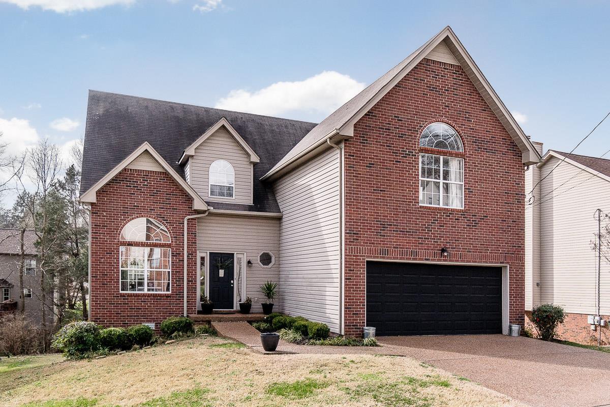 1517 Crosswind Dr - Photo 1