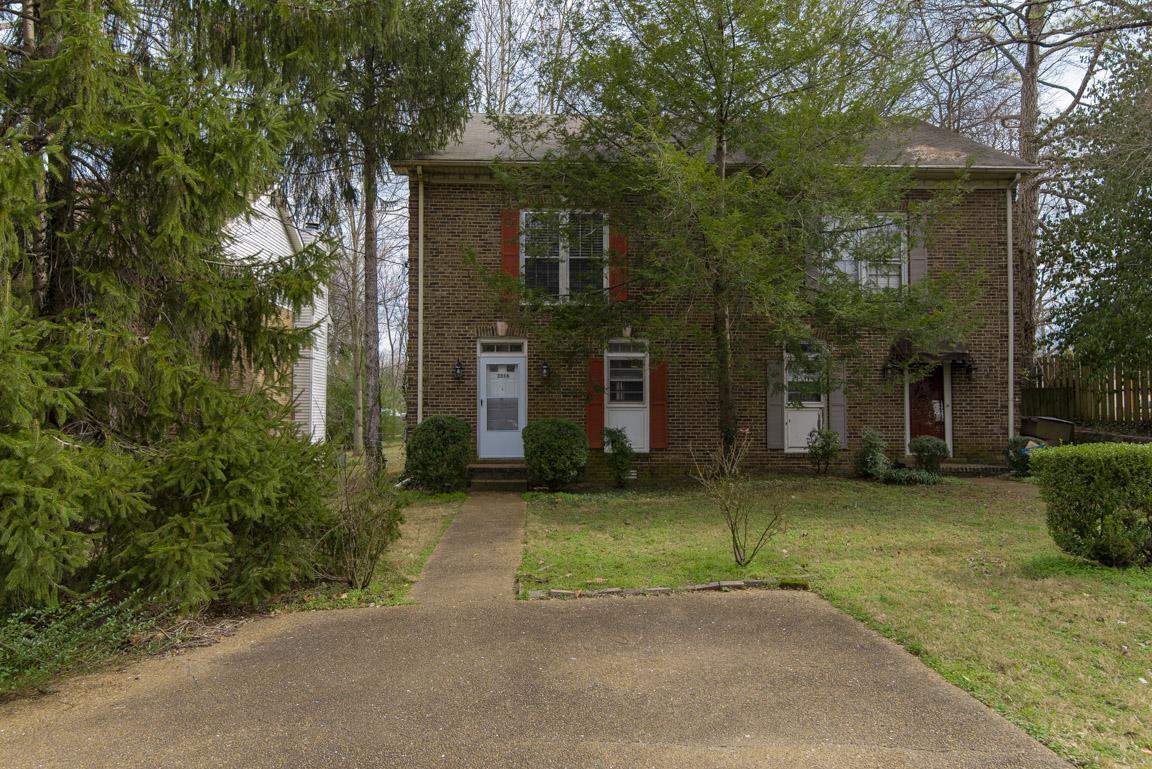 3316 Belmont Blvd - Photo 1