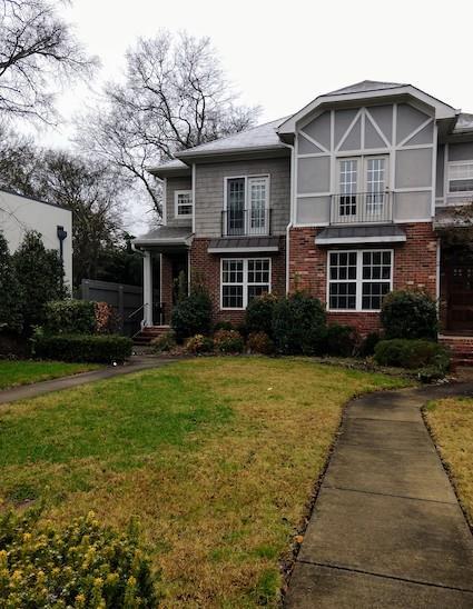 2726 Acklen Ave - Photo 1