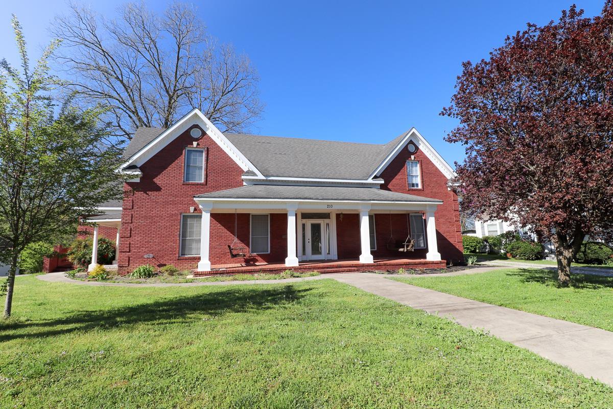 210 Garfield St - Photo 1