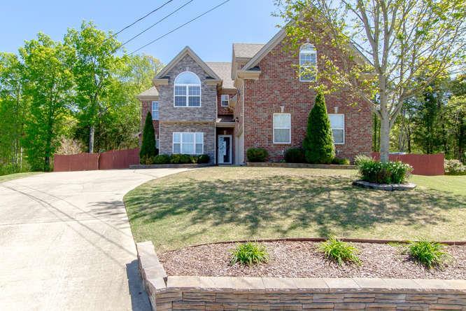 105 Denny Cove Dr - Photo 1
