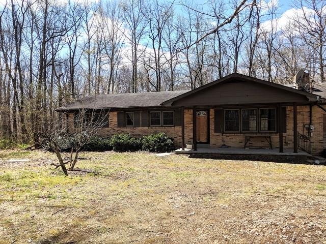 1020 Sherwood Rd - Photo 1