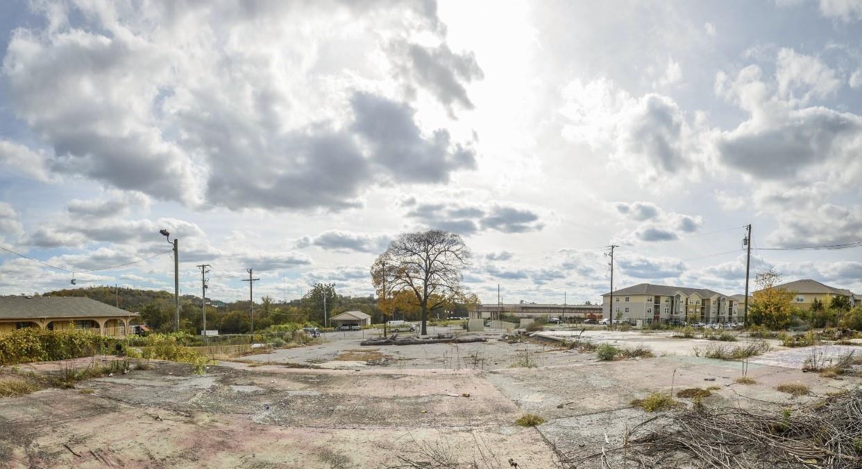 140 Artic Ave - Photo 1