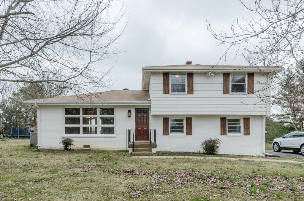 409 Vosswood Dr - Photo 1
