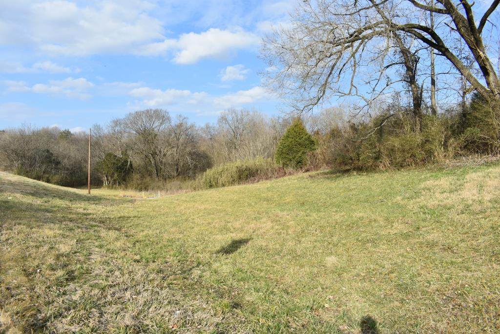 10 Van Ln - Photo 1