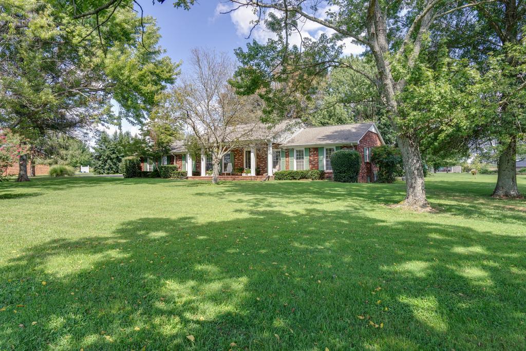 5813 Nashville Hwy - Photo 1