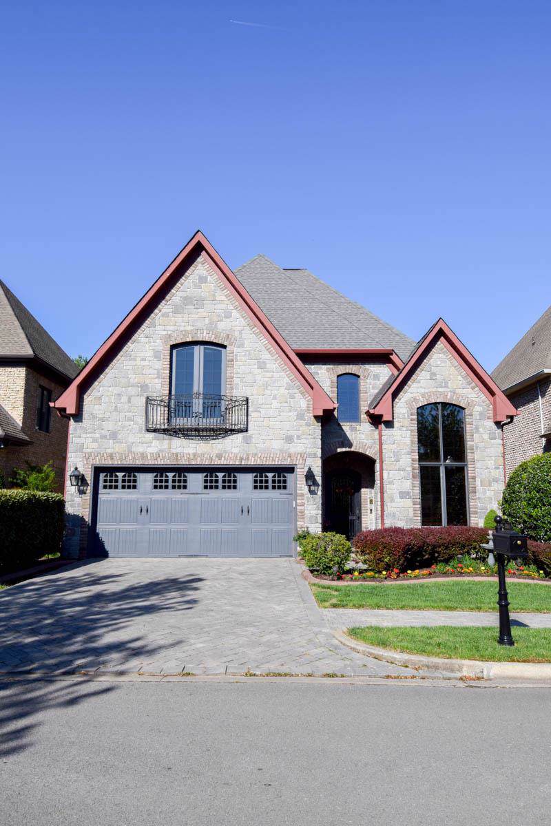 1163 Chloe Dr - Photo 1