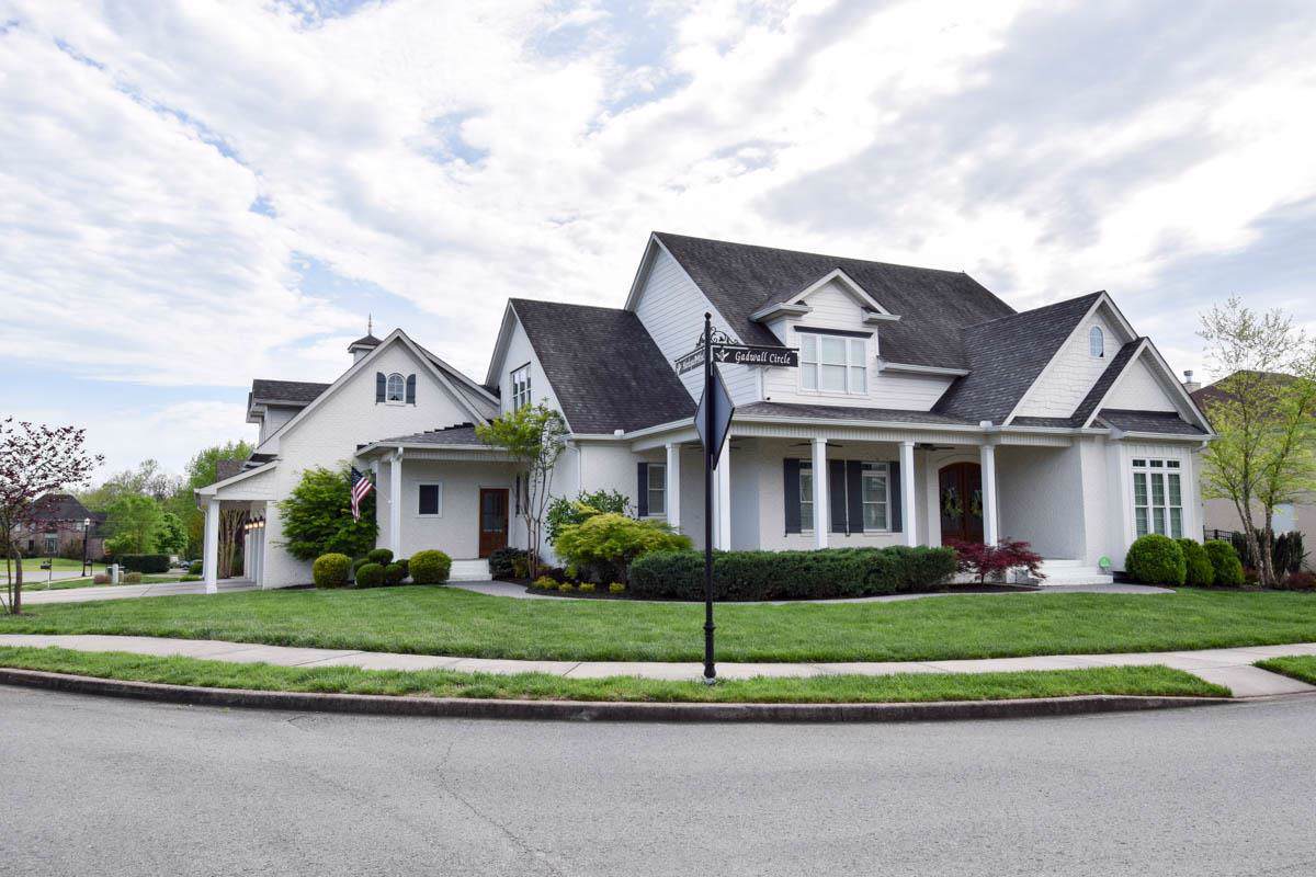1007 Harlequin Blvd - Photo 1