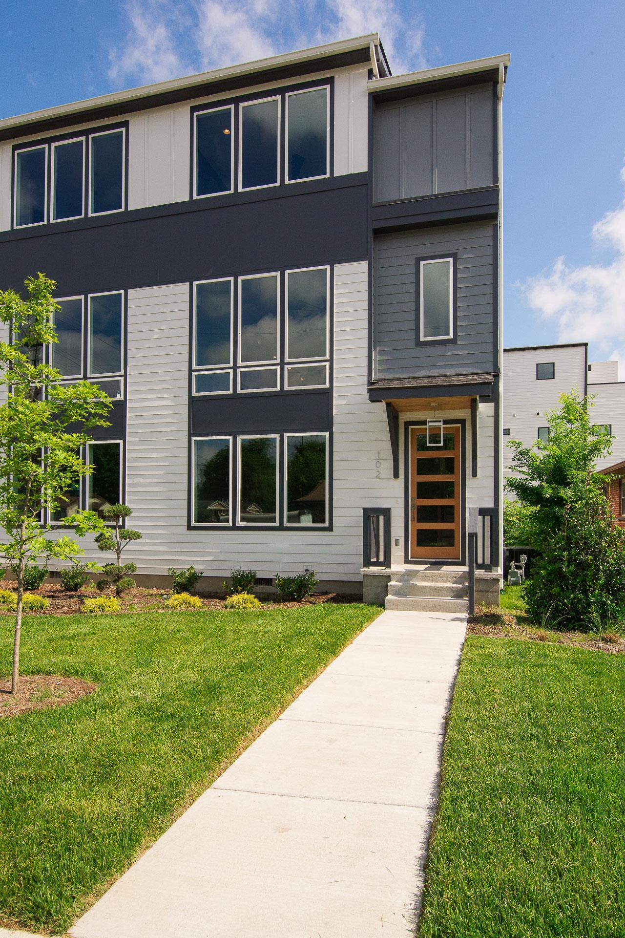 102 Marshall Ct - Photo 1