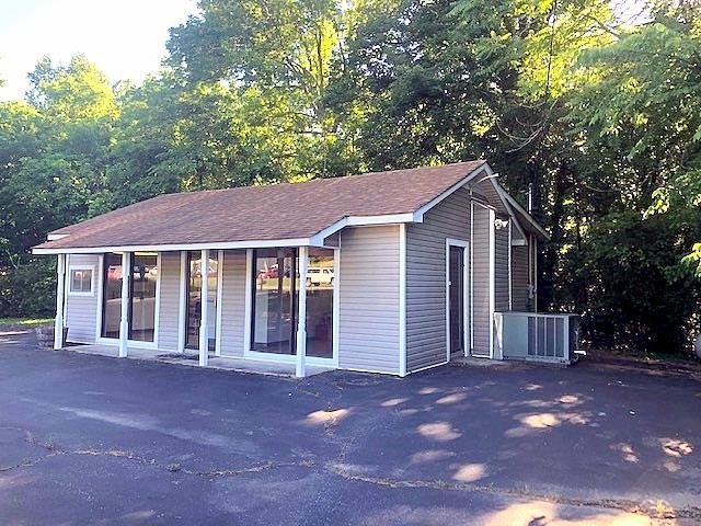 2527 Huntsville Hwy - Photo 1
