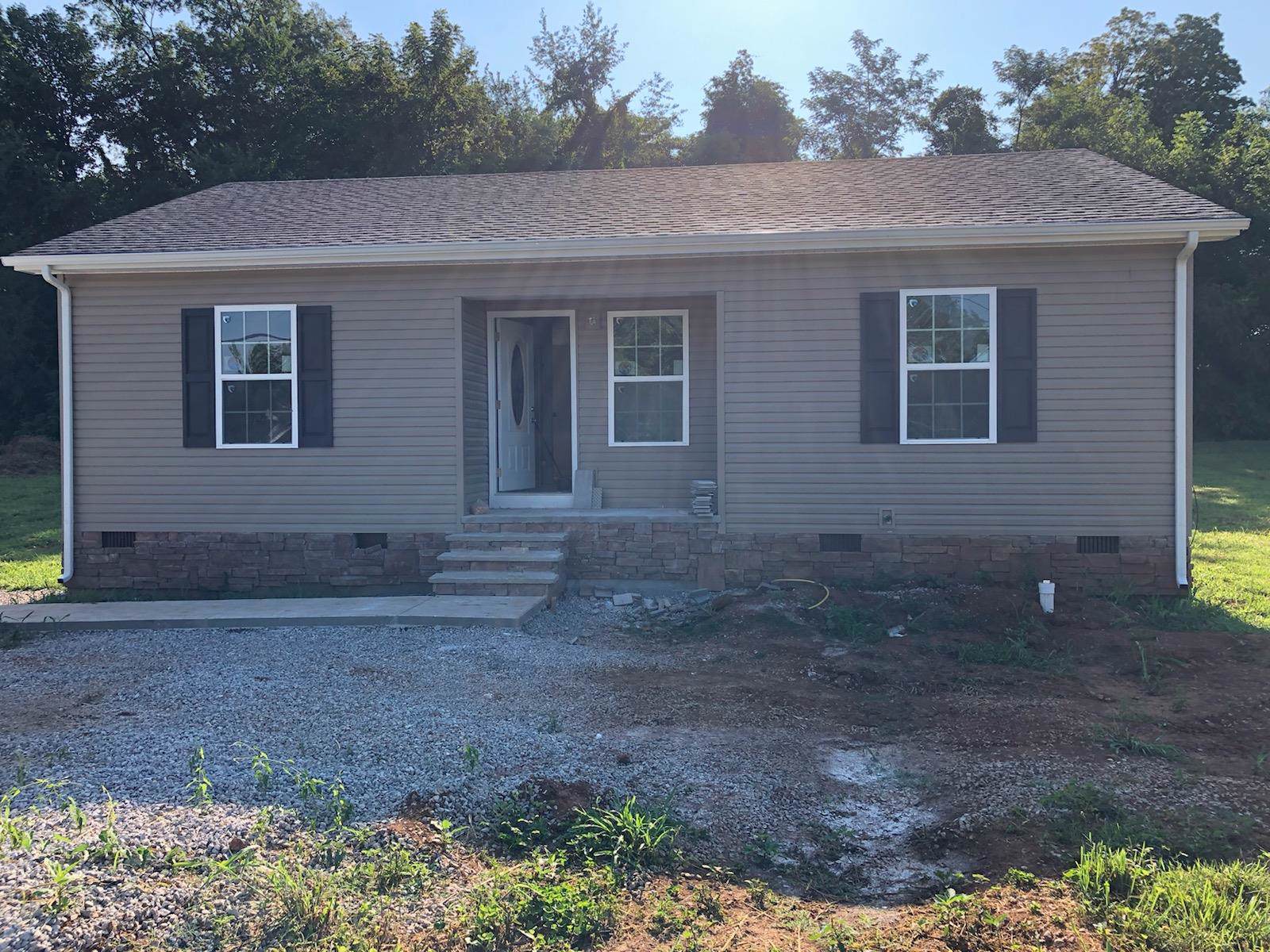 702 Garner St - Photo 1