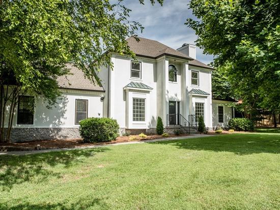 2218 Oakleaf Dr - Photo 1
