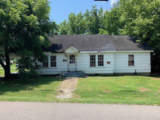 300 Smith Ave - Photo 1