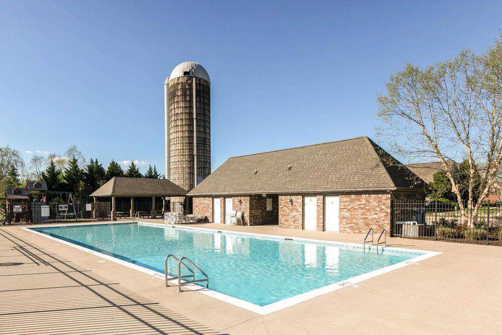 1020 Solomon Ln - Photo 1