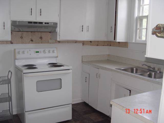 583 Limestone Ave - Photo 1