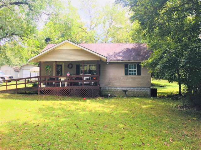 467 Thompson Rd - Photo 1