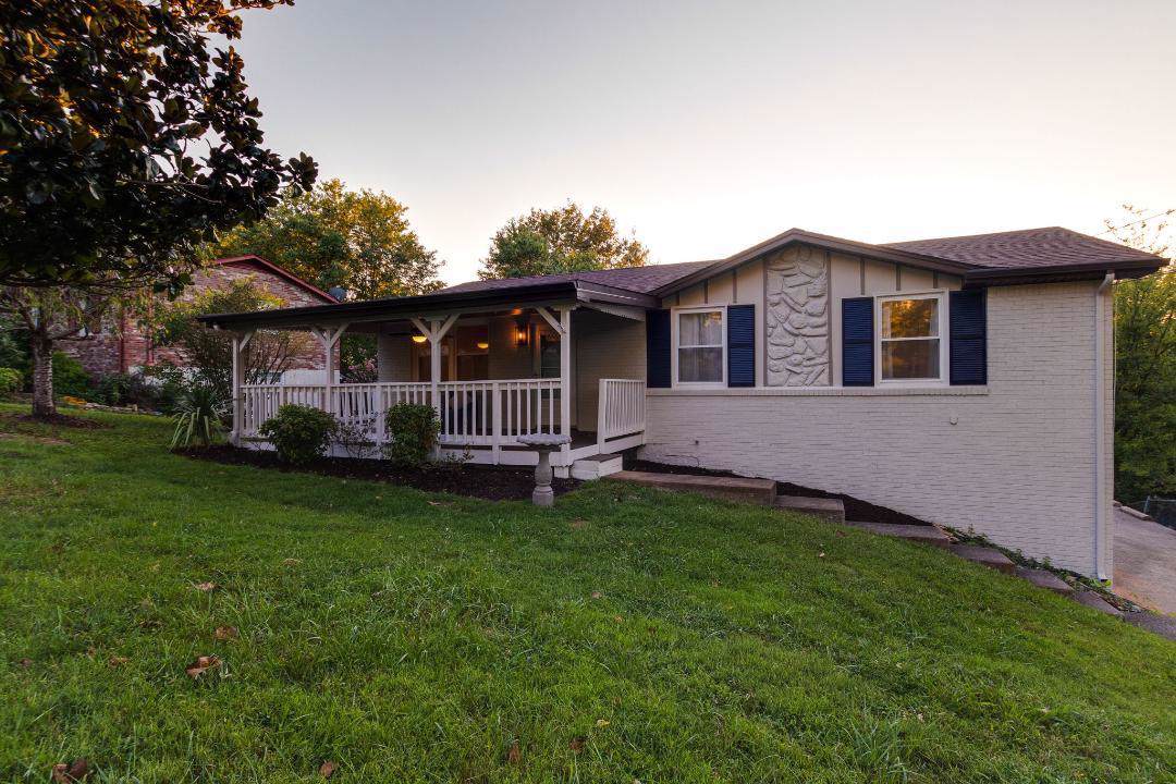 122 Dennis Rd - Photo 1