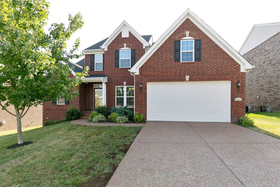 323 Cobblestone Lndg - Photo 1