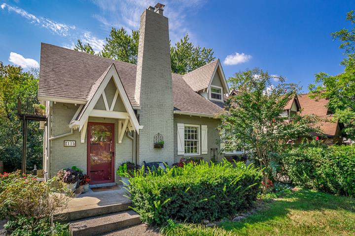 2115 W Linden Ave - Photo 1