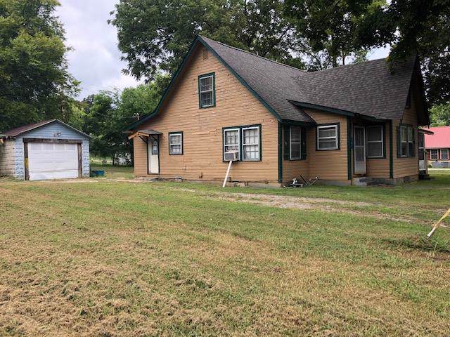 107 N West St - Photo 1