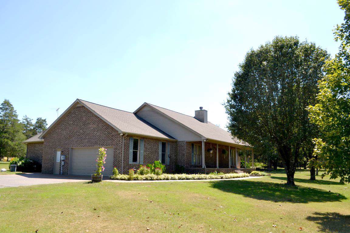 2744 Rob Taylor Rd - Photo 1