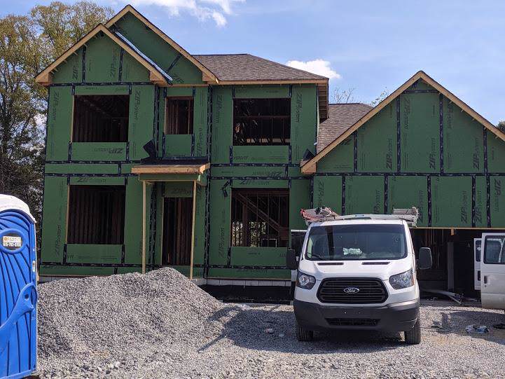 1072 Oakhall Dr - Photo 1