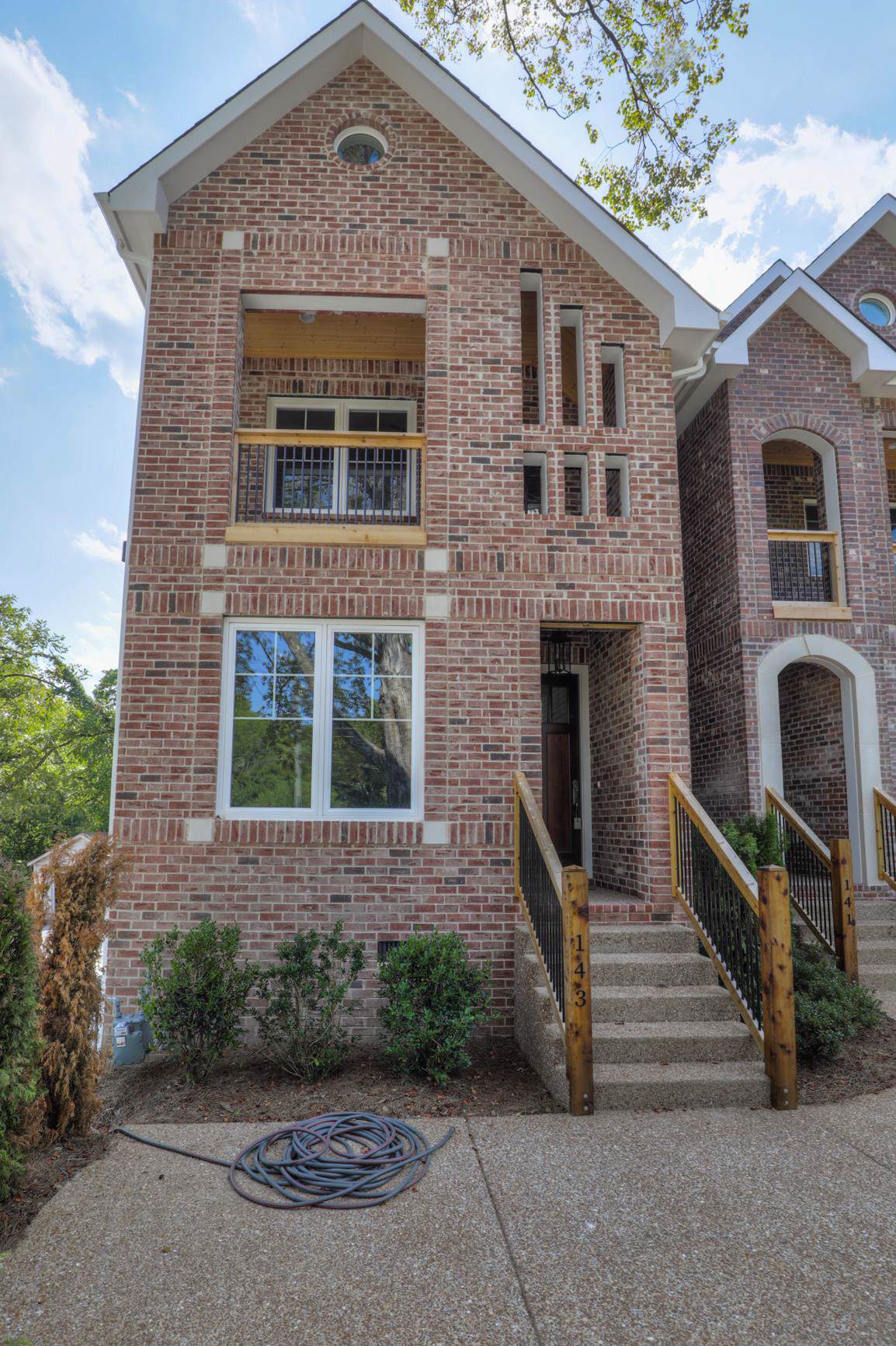 143 Woodmont Blvd - Photo 1