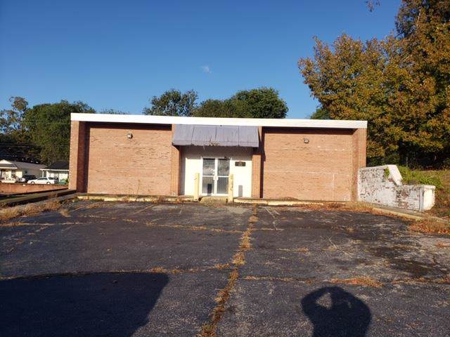 509 N High St - Photo 1