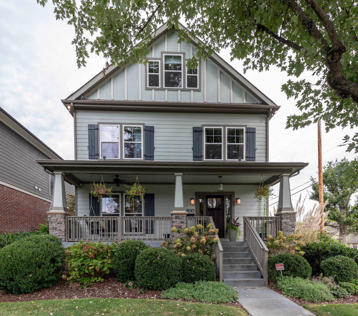 900 Montrose Ave - Photo 1