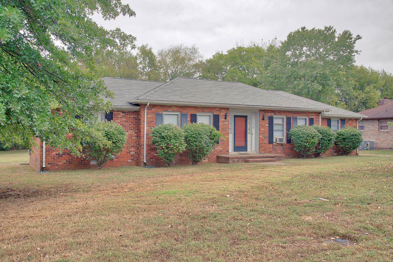 2326 Hillmont Dr - Photo 1