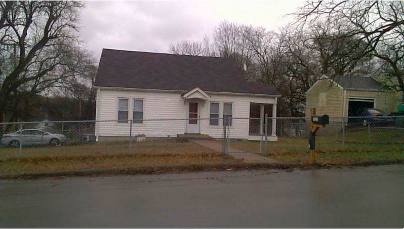 1523 Meridian St - Photo 1