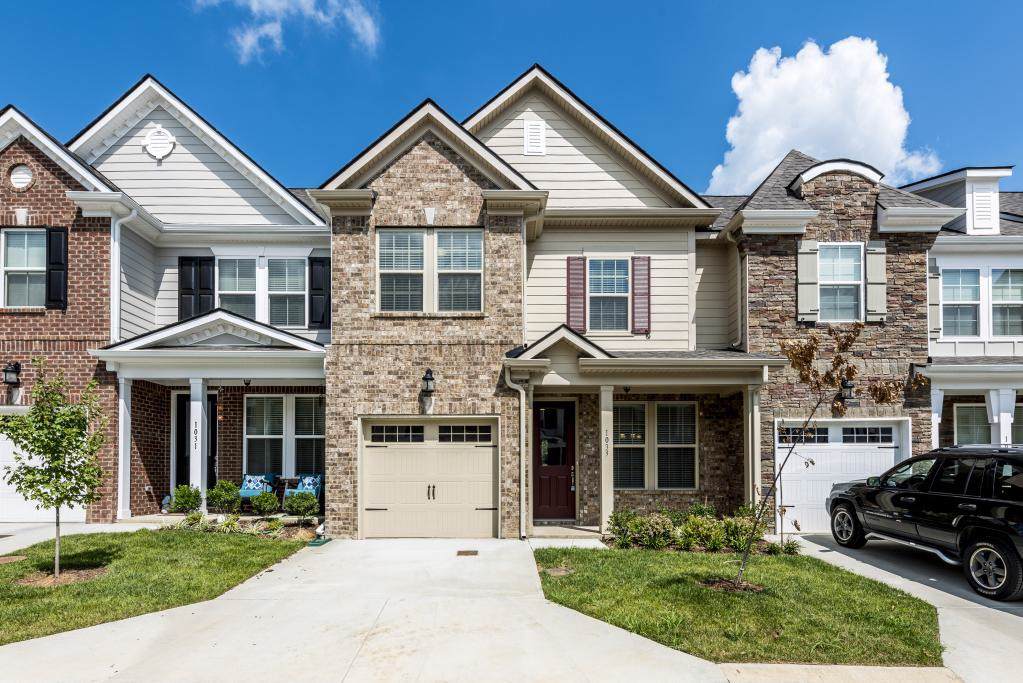 1033 Livingstone Ln - Photo 1