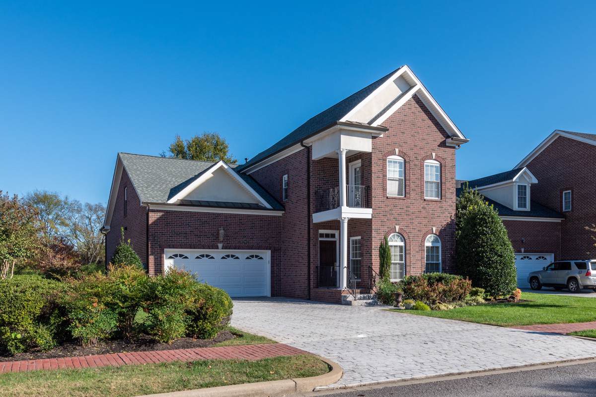 1181 Fairvue Village Ln - Photo 1