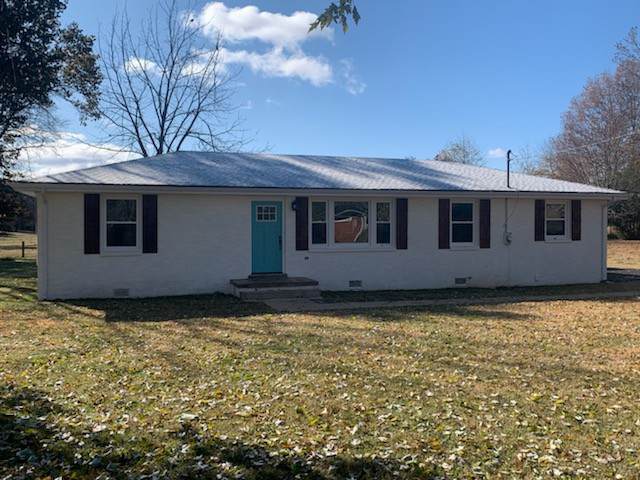 203 Se Forrest Ln - Photo 1