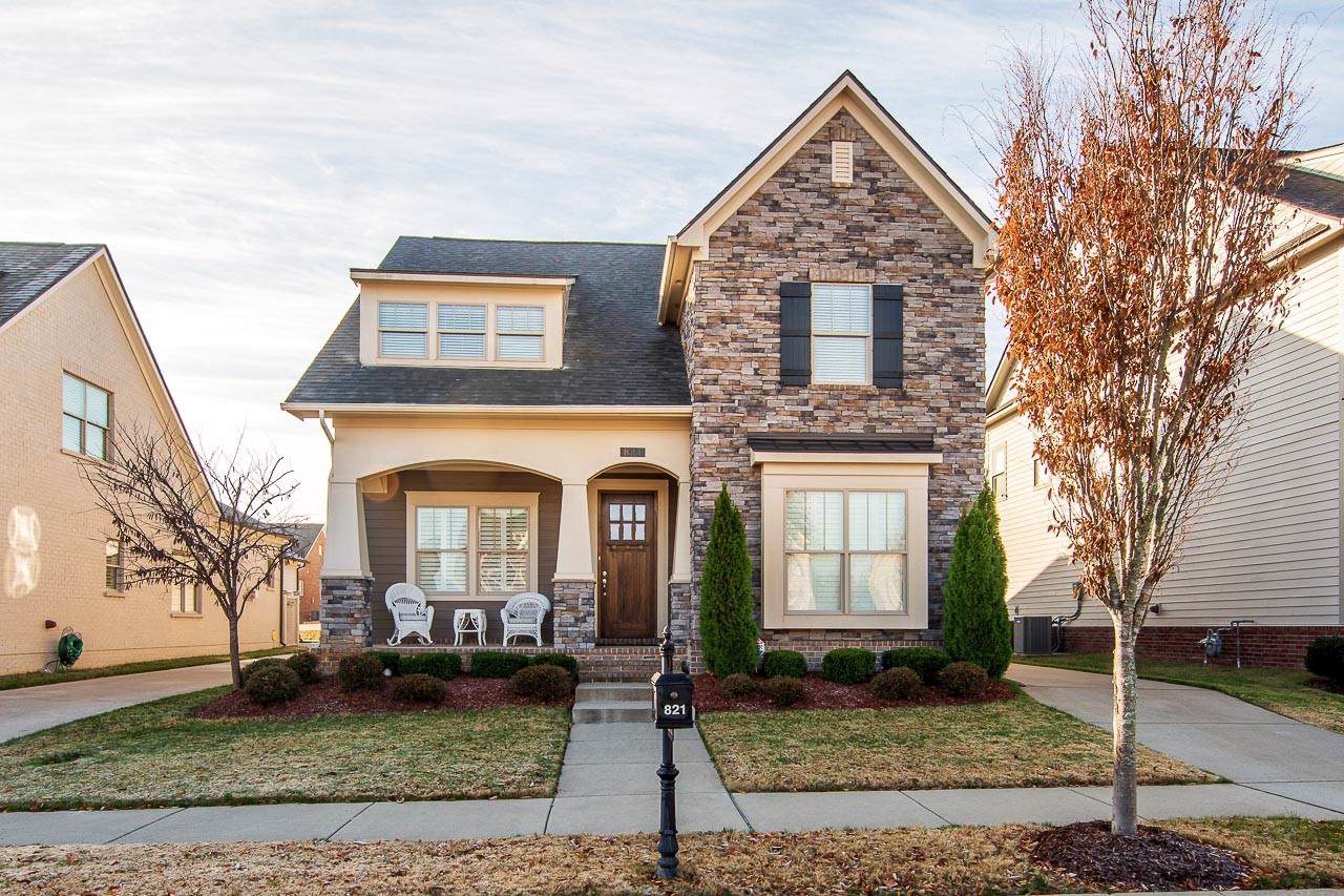 821 Charming Ct - Photo 1