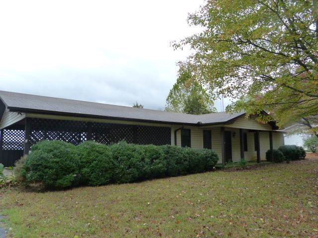 301 Main St - Photo 1