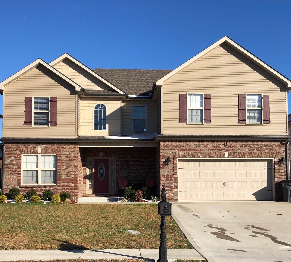 984 Smoots Dr - Photo 1
